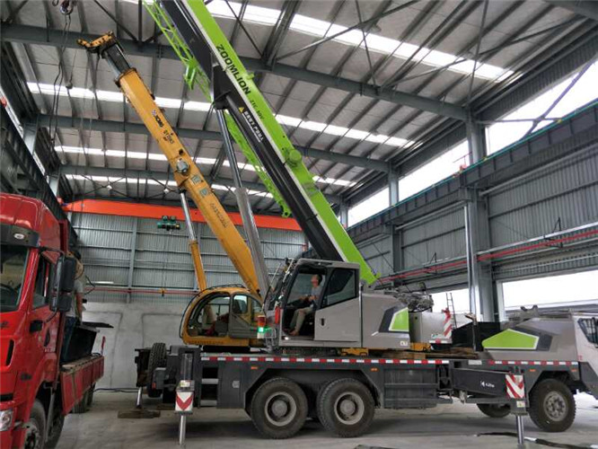 阿克陶县高空车出租需要注意哪些安全事项？