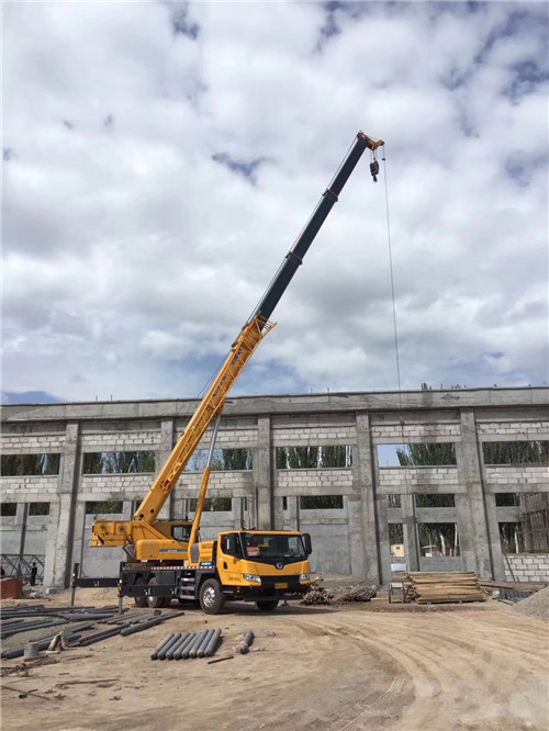 阿克陶县吊装作业前会做设备检查吗？安全保障措施有哪些？